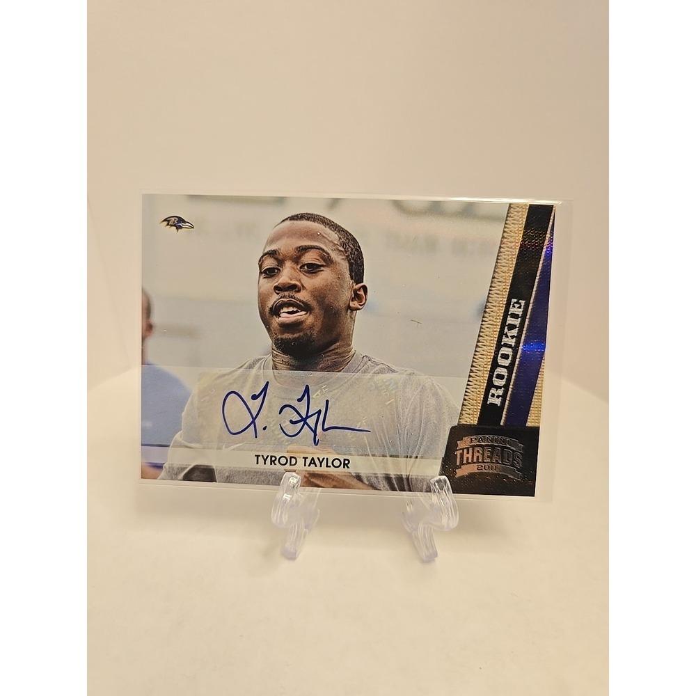 2011 Panini Threads Tyrod‎ Taylor Auto /299